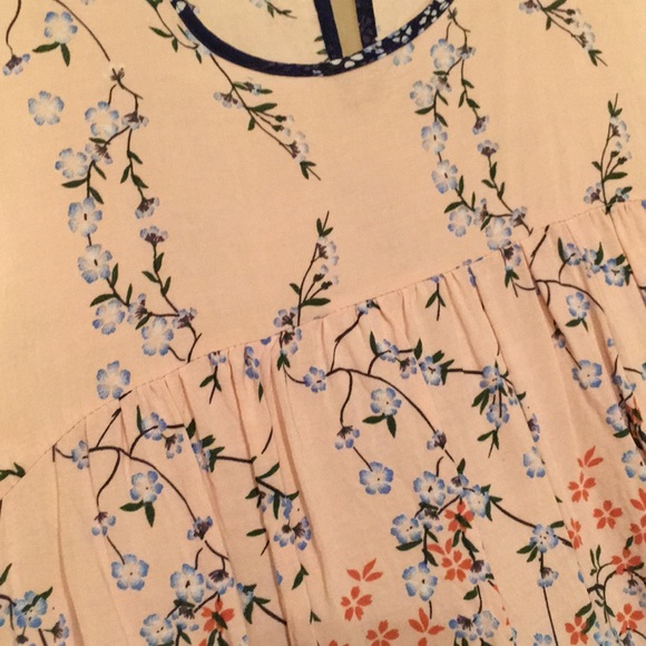 Floral sleeveless tank top - Picture 2 of 5